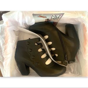 Miz Mooz Debra Black Leather Ankle Bootie Size 8/38.5